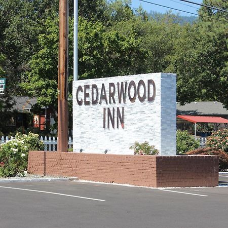 Cedarwood Inn Of Ashland Zewnętrze zdjęcie